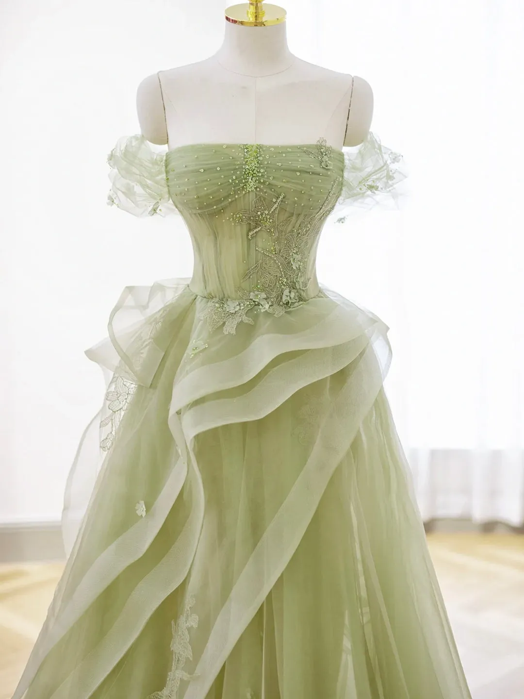 Green Tulle Long Floor Length Prom Dress Beautiful A-Line Evening Party Dress with Lace
