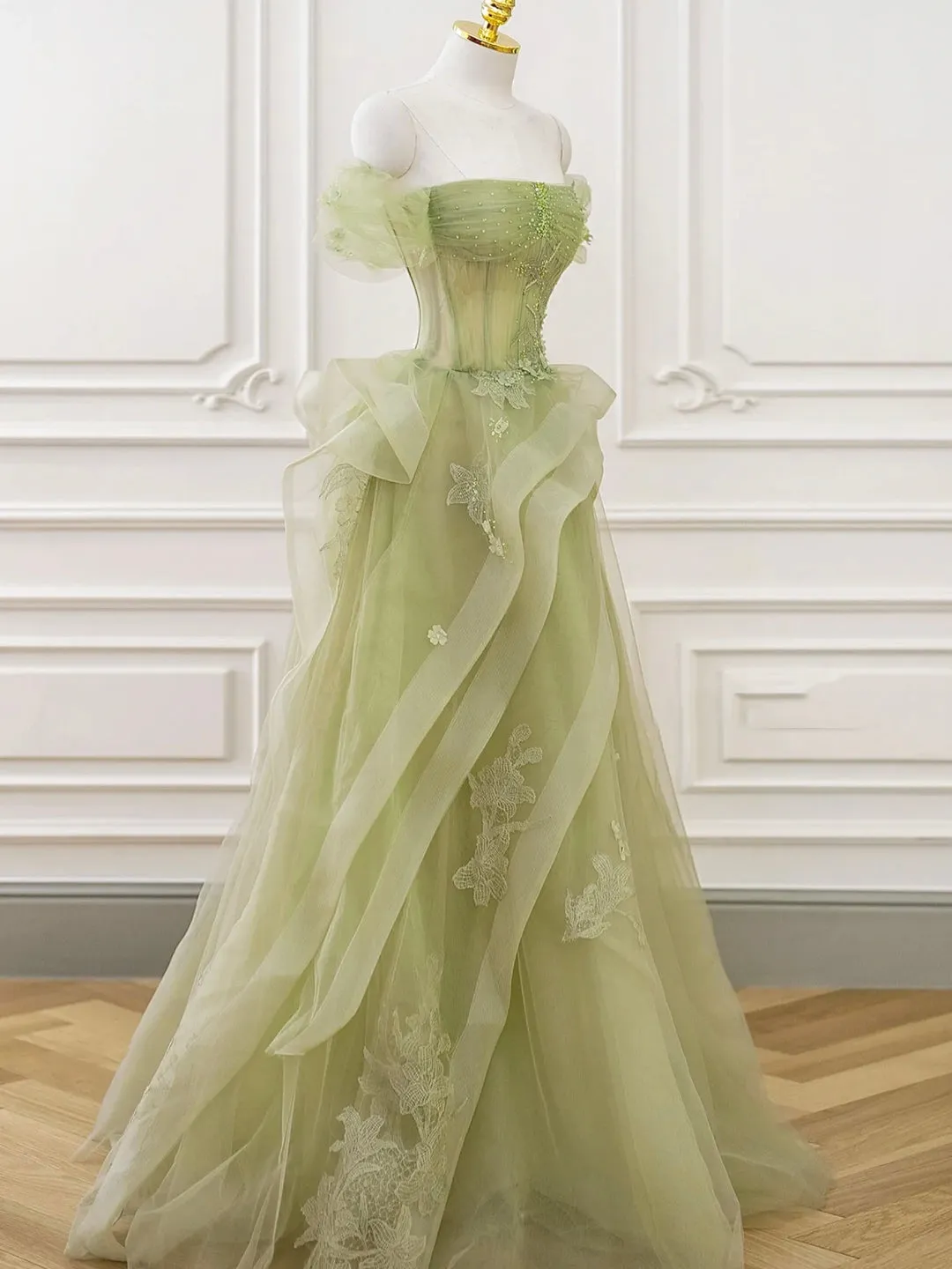 Green Tulle Long Floor Length Prom Dress Beautiful A-Line Evening Party Dress with Lace