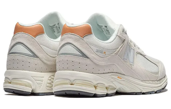 New Balance 2002R 'Reflection Sepia' sneakers, beige
