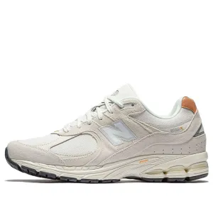 New Balance 2002R 'Reflection Sepia' sneakers, beige