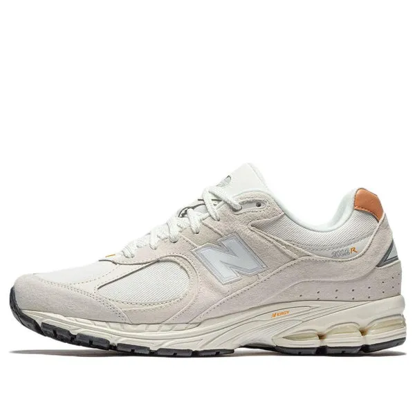 New Balance 2002R 'Reflection Sepia' sneakers, beige