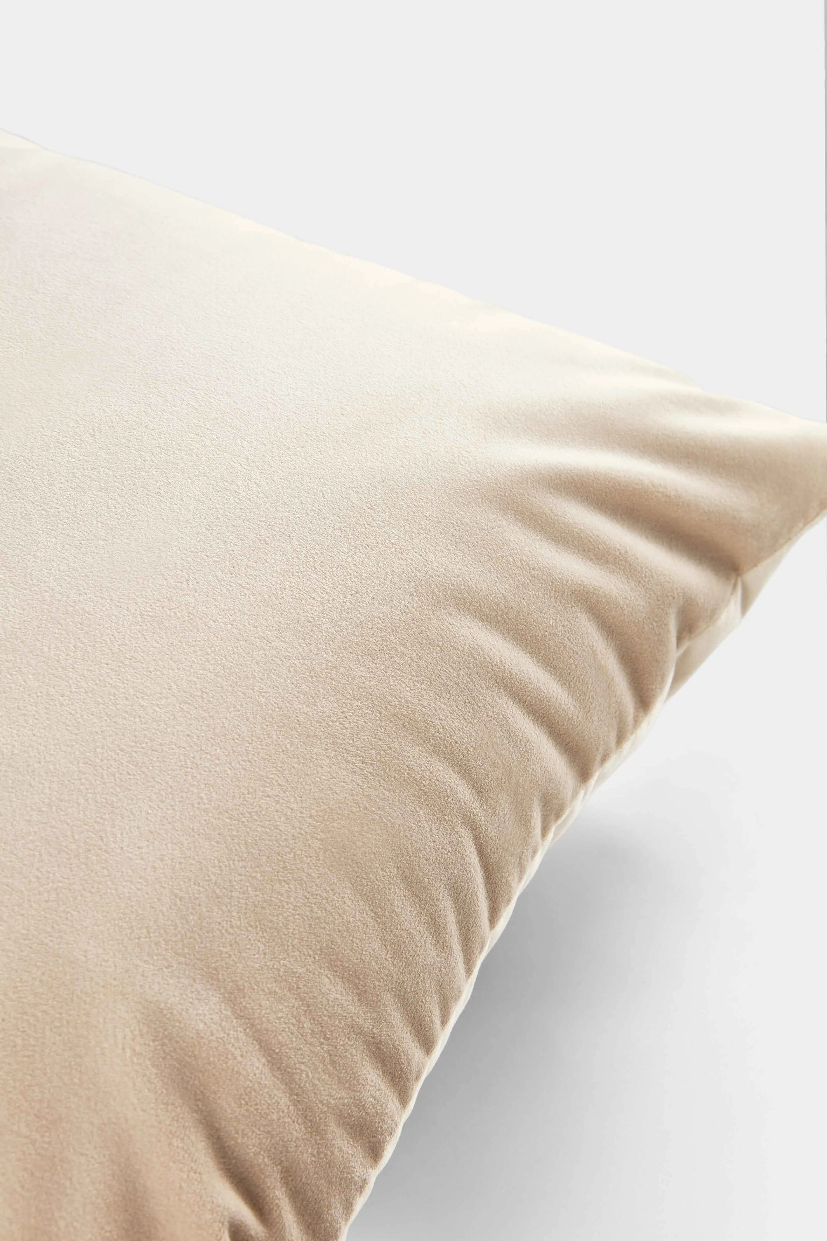 Rubeza Cruz Cushion - Warm Sand - 45x36 cm